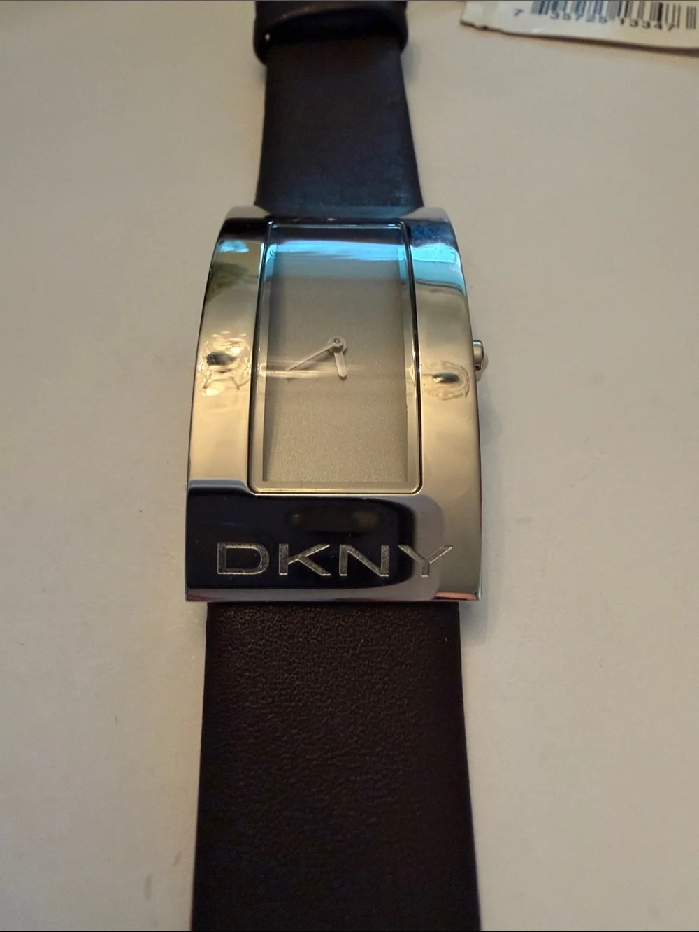 Dkny smooth closure